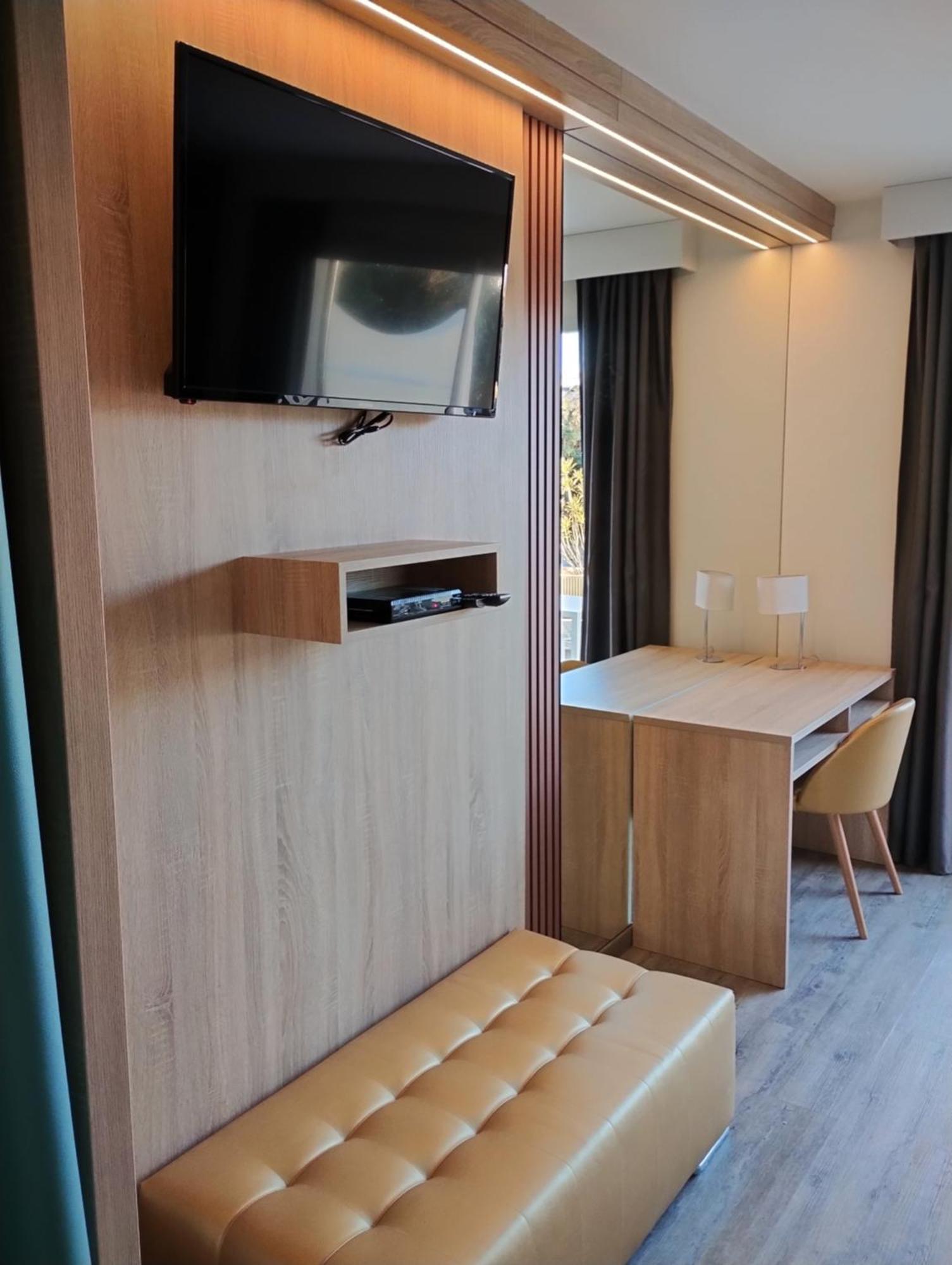 Le Jardin D'Eden "Reserve Aux Couples" Agde Exterior photo