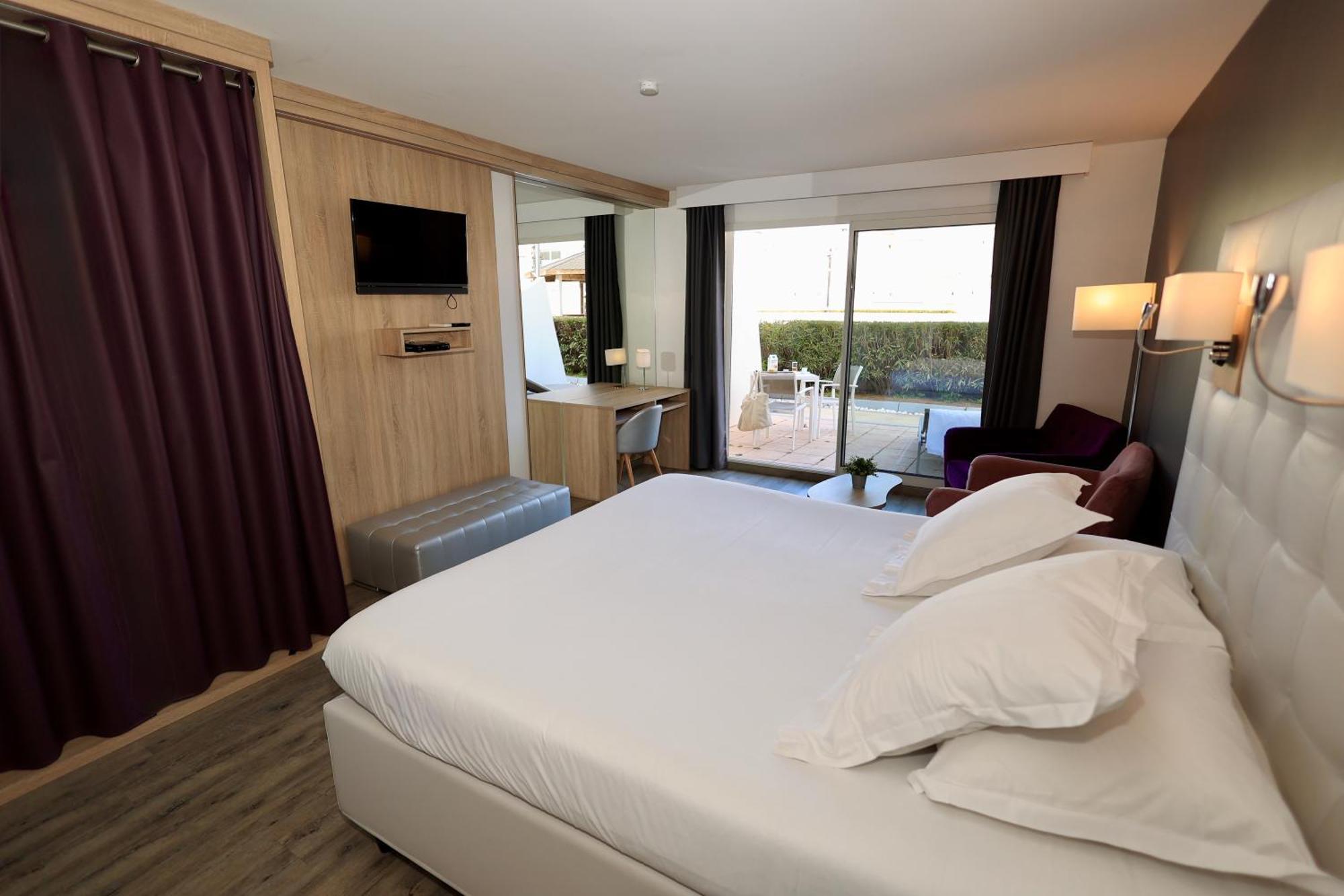 Le Jardin D'Eden "Reserve Aux Couples" Agde Exterior photo