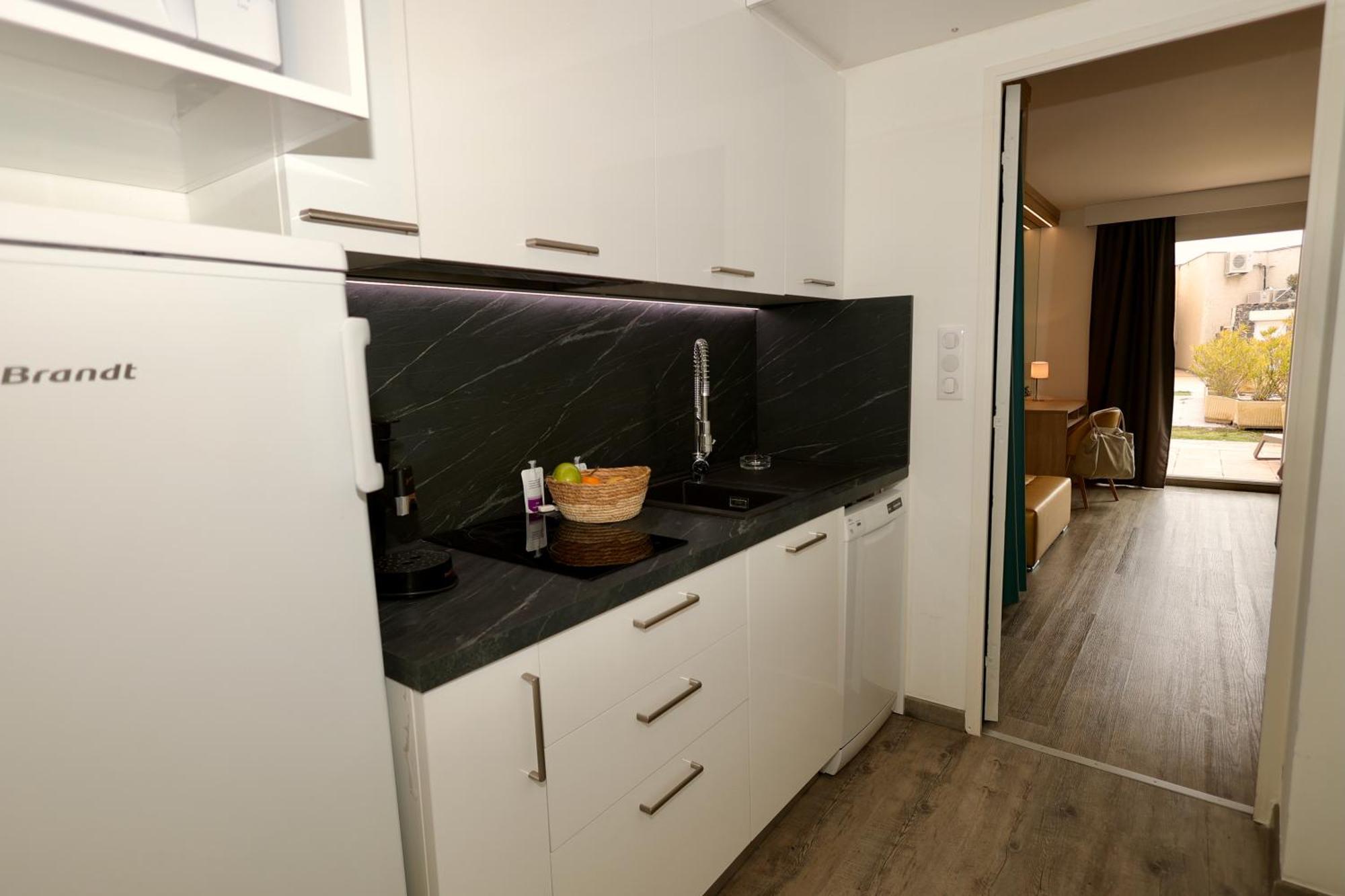 Le Jardin D'Eden "Reserve Aux Couples" Agde Exterior photo